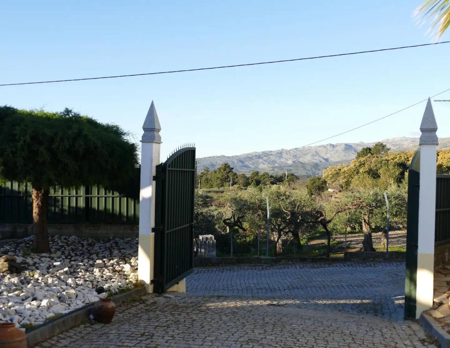 Casa E Piscina Privada Villa Fundao Bagian luar foto
