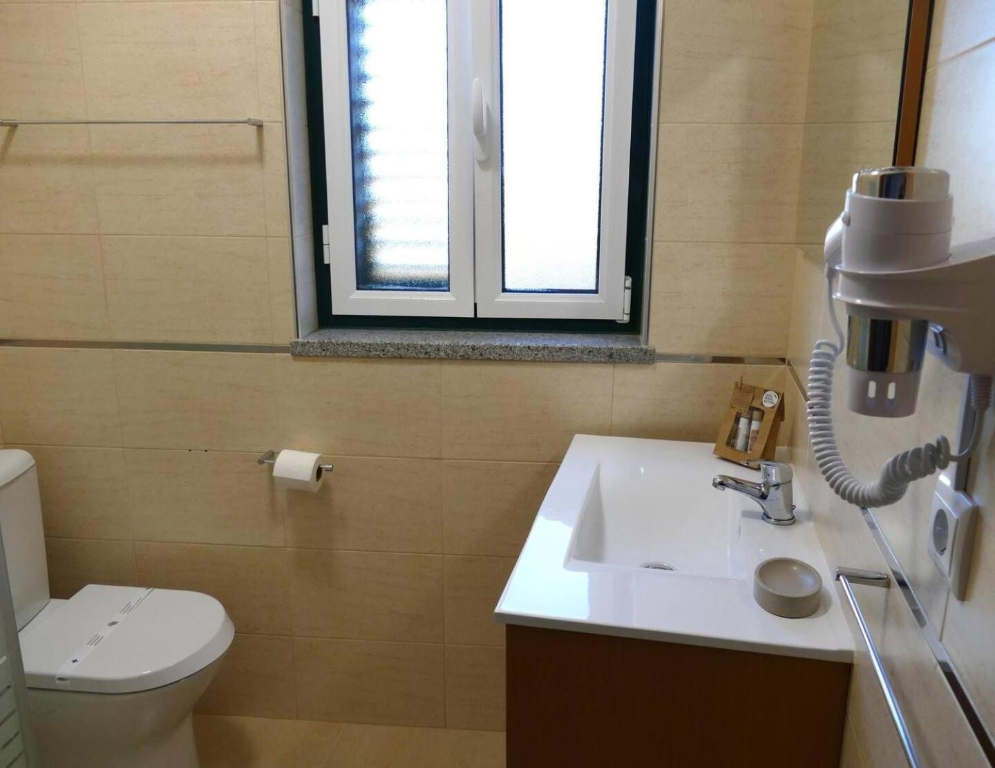 Casa E Piscina Privada Villa Fundao Bagian luar foto